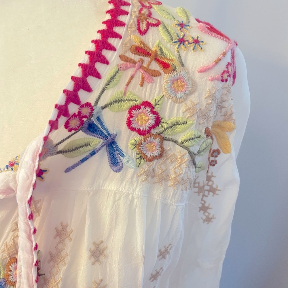 Johnny Was embroidered top NWT